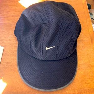 Nike Featherlight Performance cap